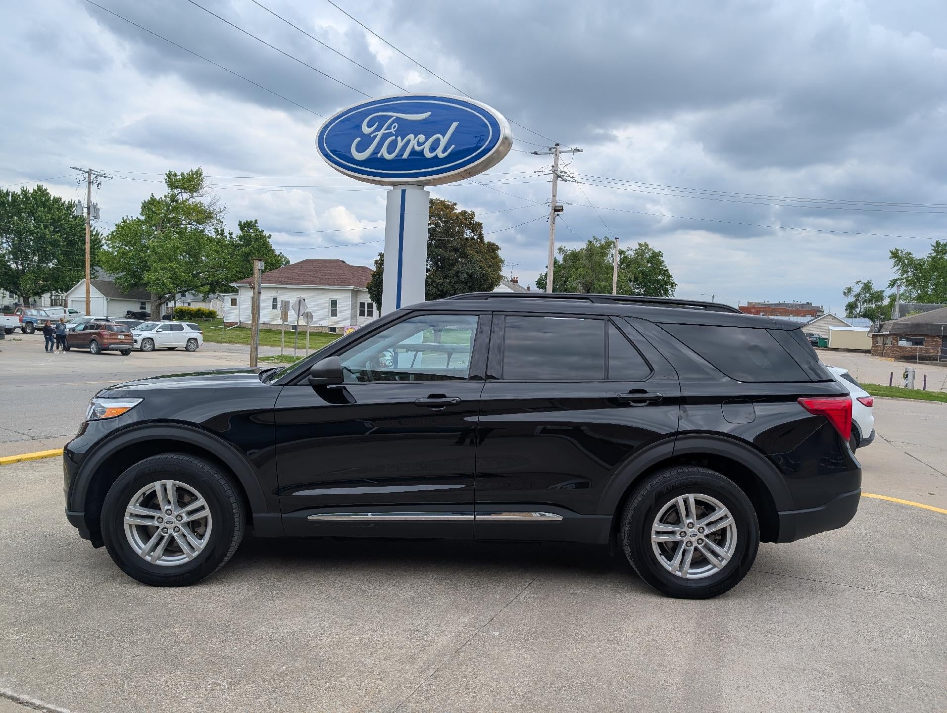 2023 Ford Explorer XLT 4WD