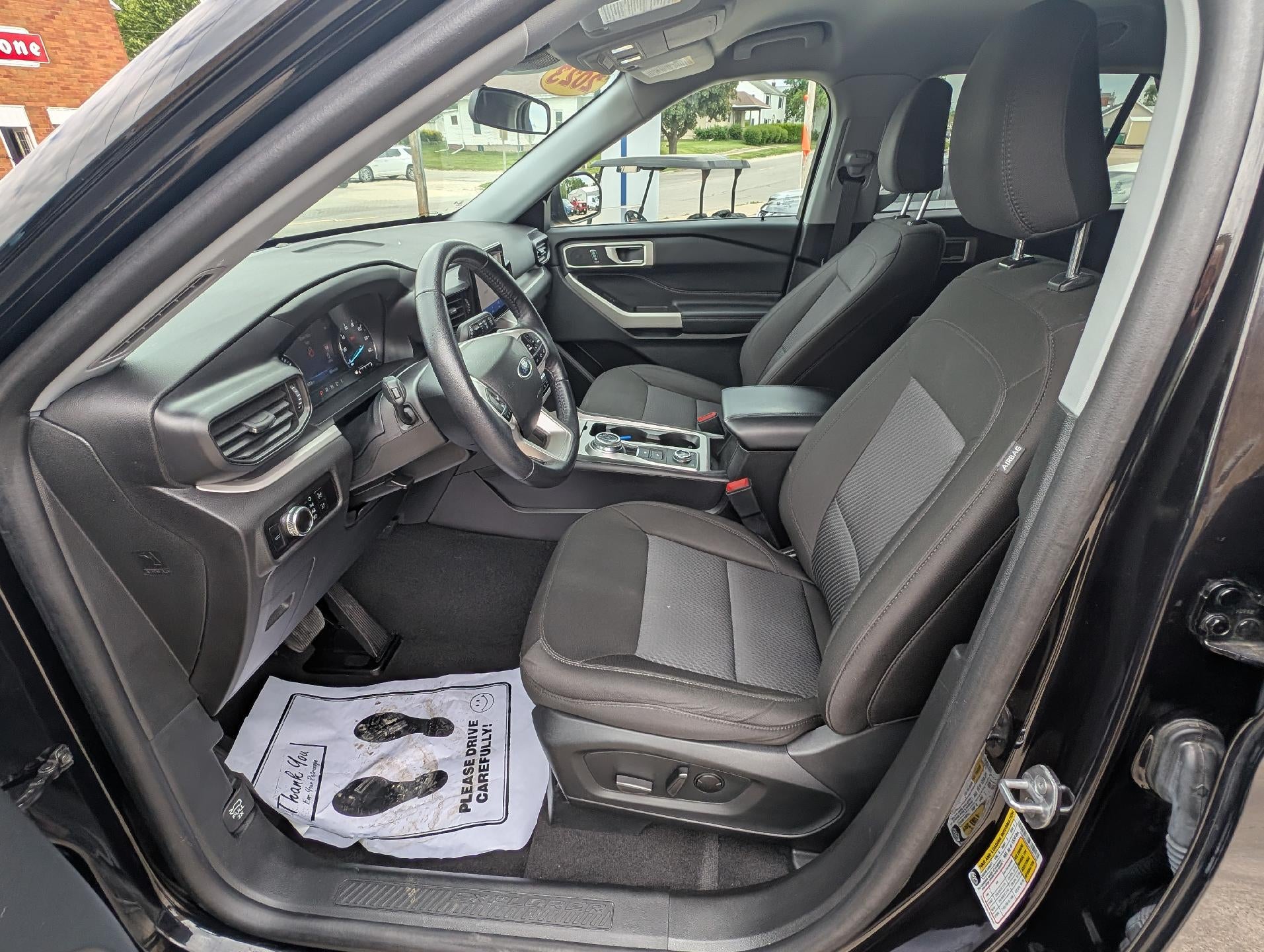 2023 Ford Explorer XLT 4WD