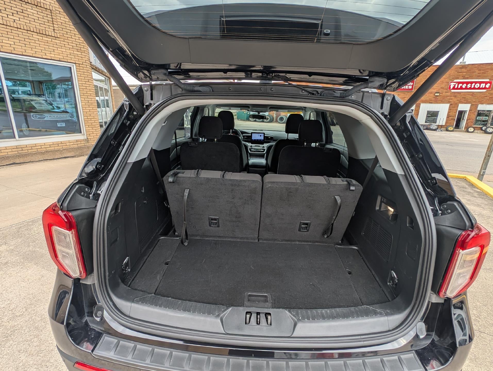 2023 Ford Explorer XLT 4WD