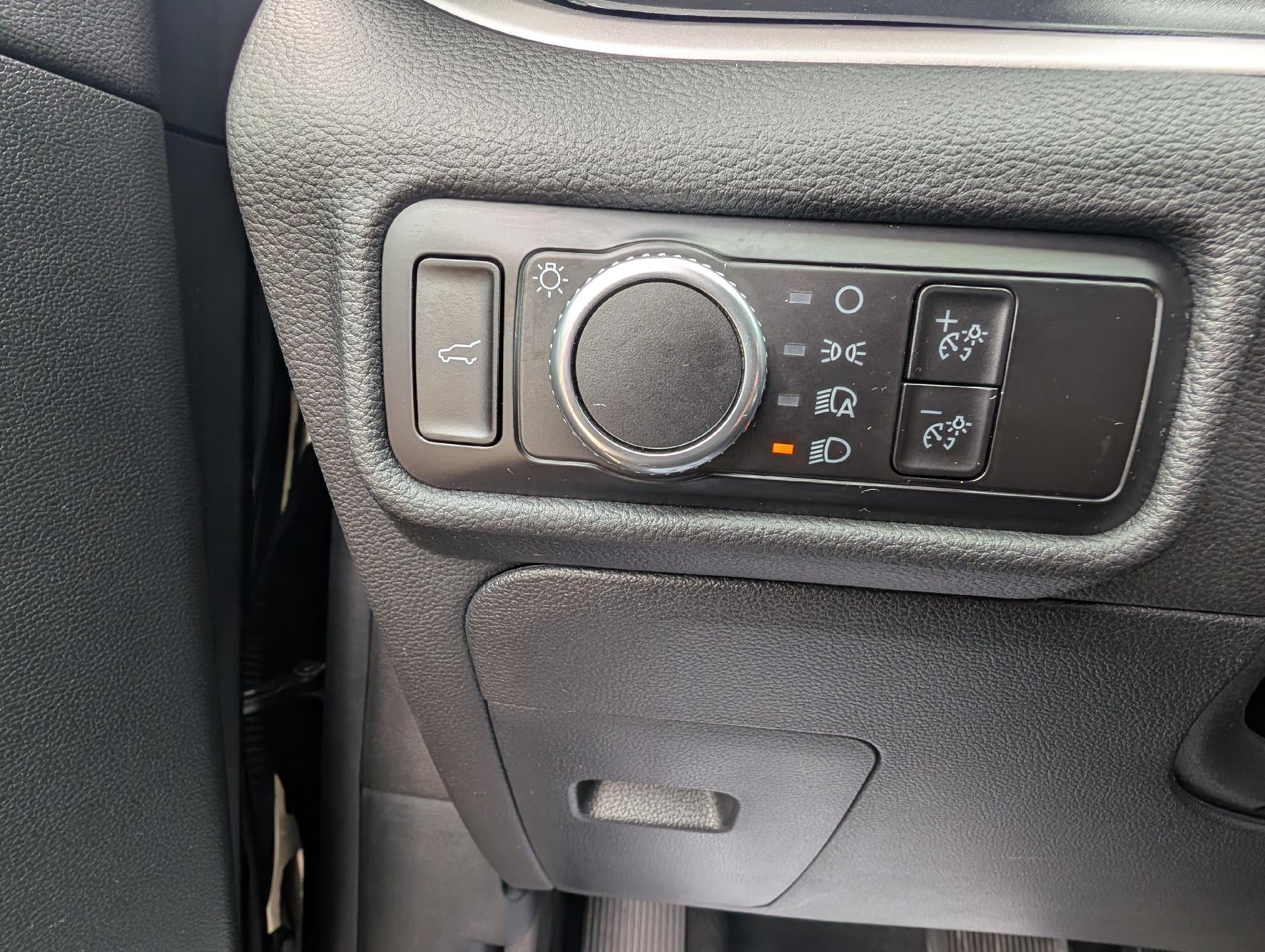 2023 Ford Explorer XLT 4WD