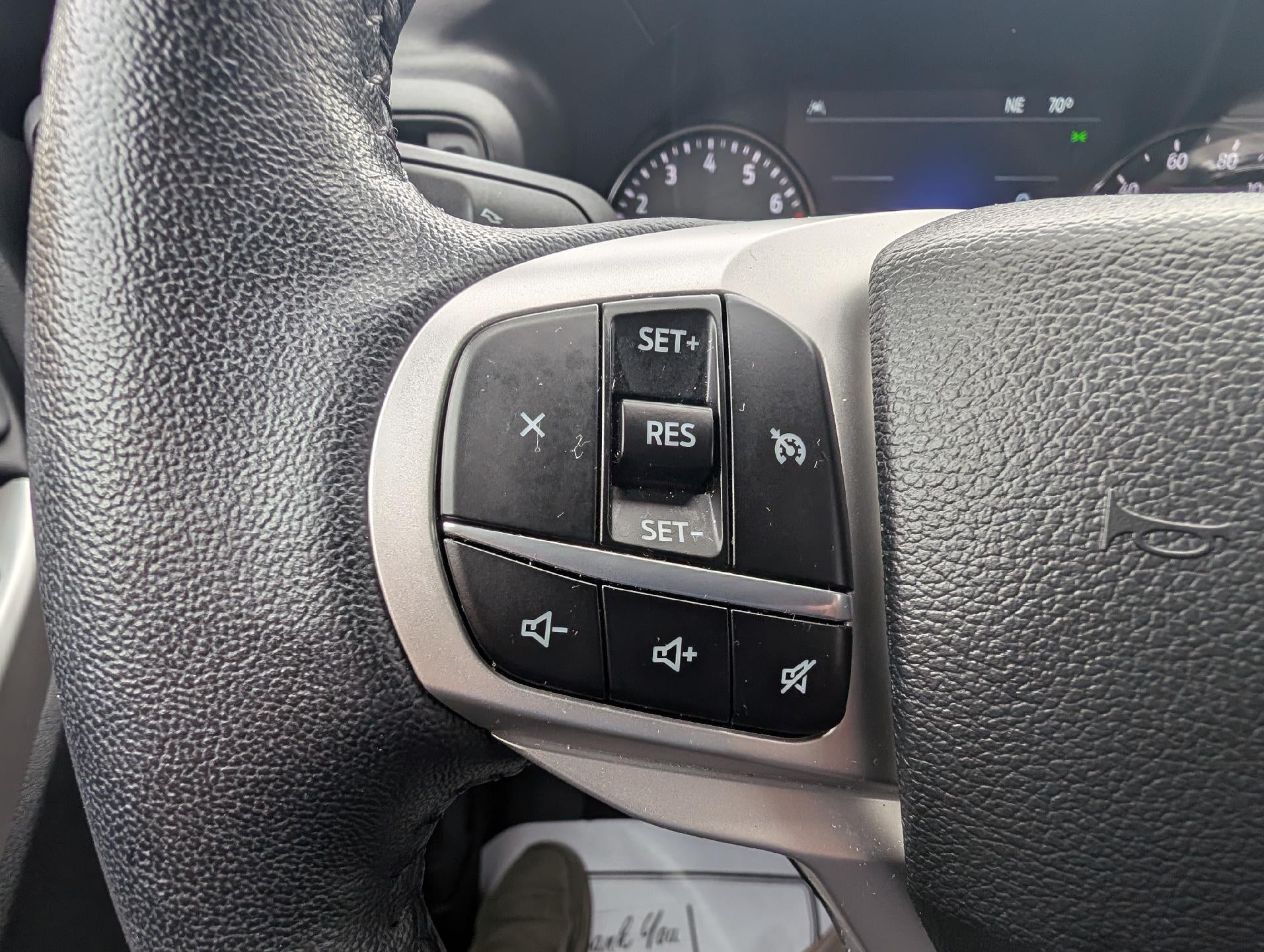 2023 Ford Explorer XLT 4WD