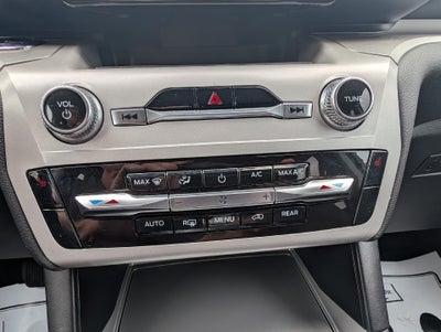 2023 Ford Explorer XLT 4WD