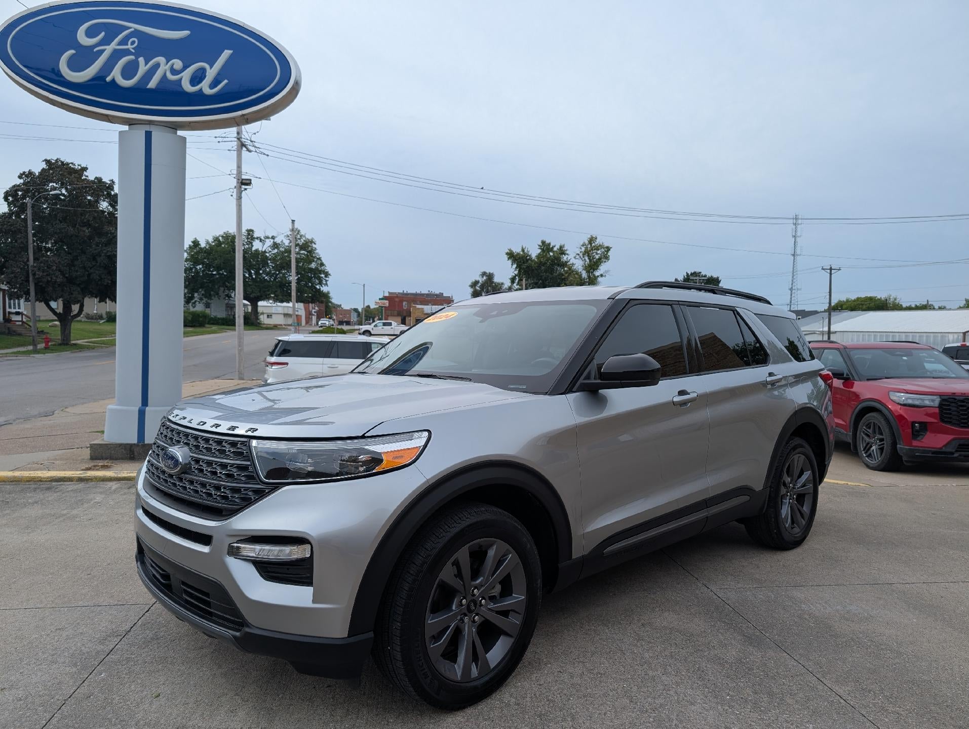 2024 Ford Explorer XLT 4WD