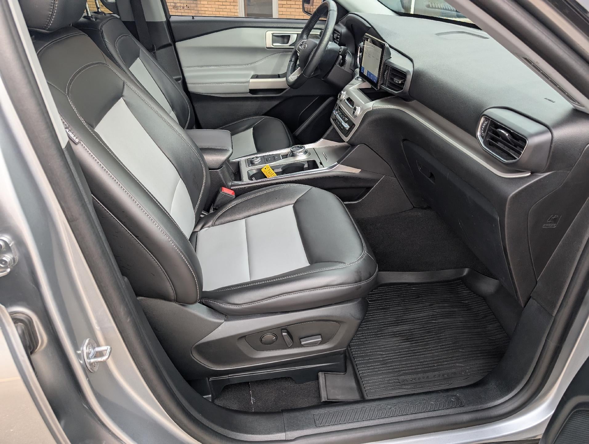 2024 Ford Explorer XLT 4WD