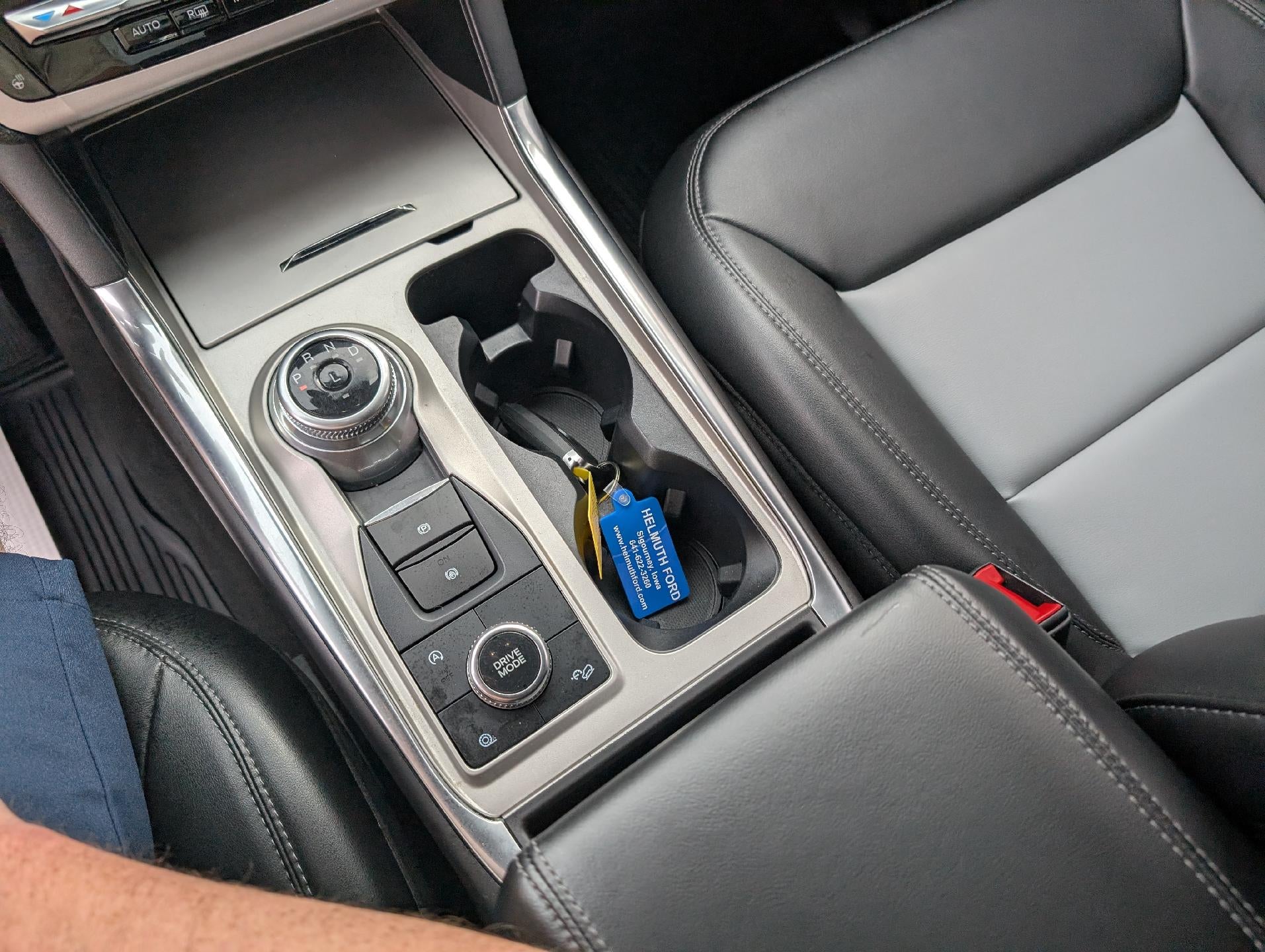 2024 Ford Explorer XLT 4WD