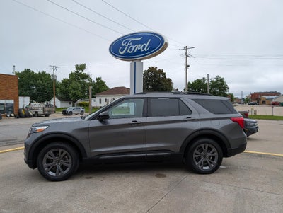 2022 Ford Explorer XLT 4WD