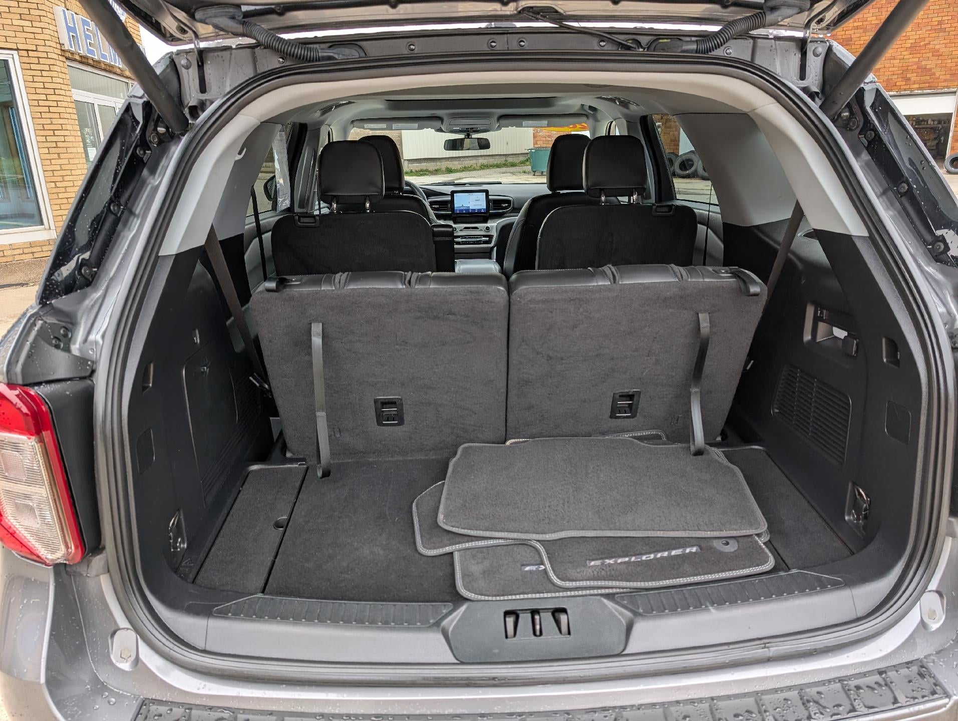 2022 Ford Explorer XLT 4WD