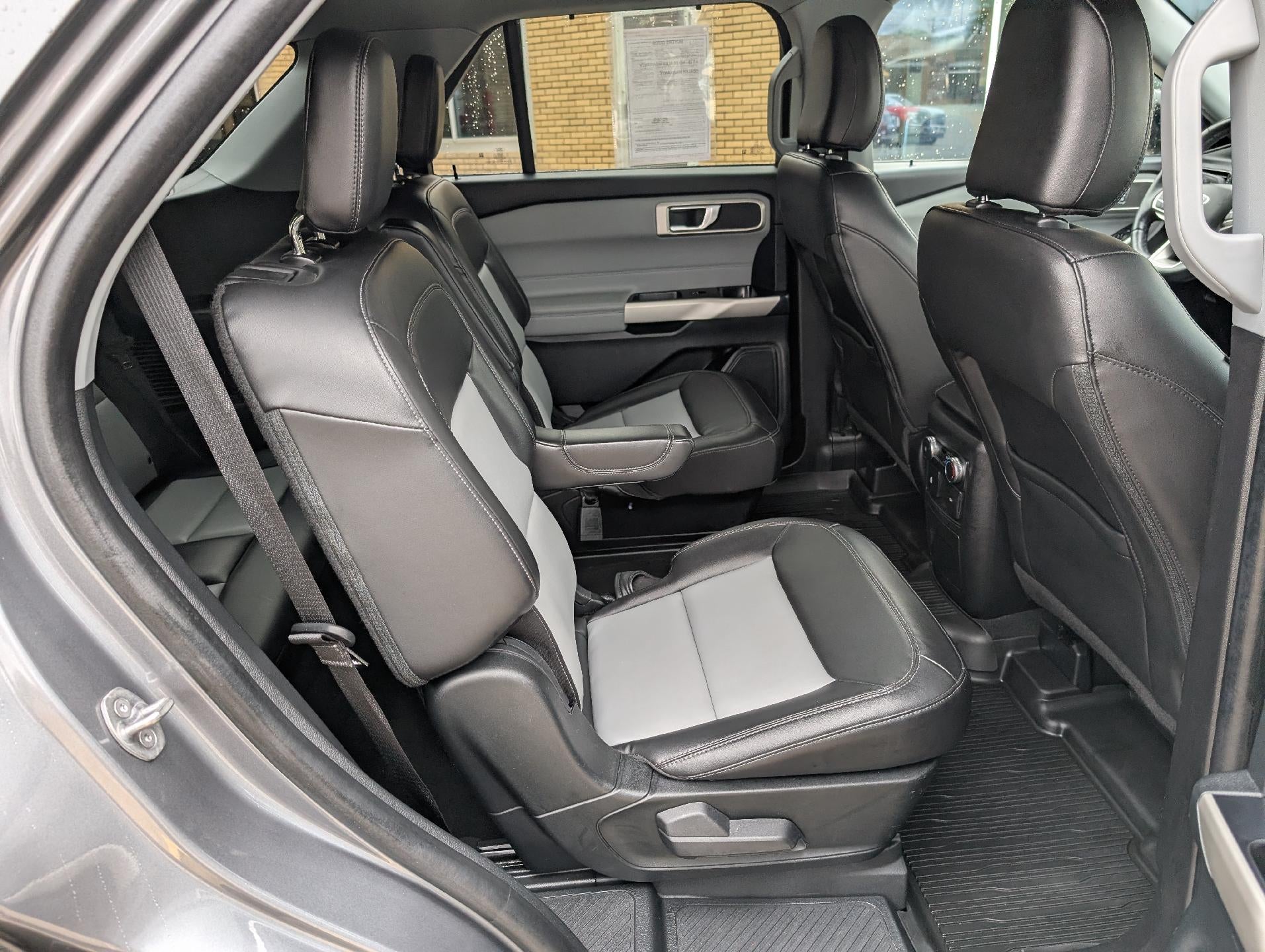 2022 Ford Explorer XLT 4WD