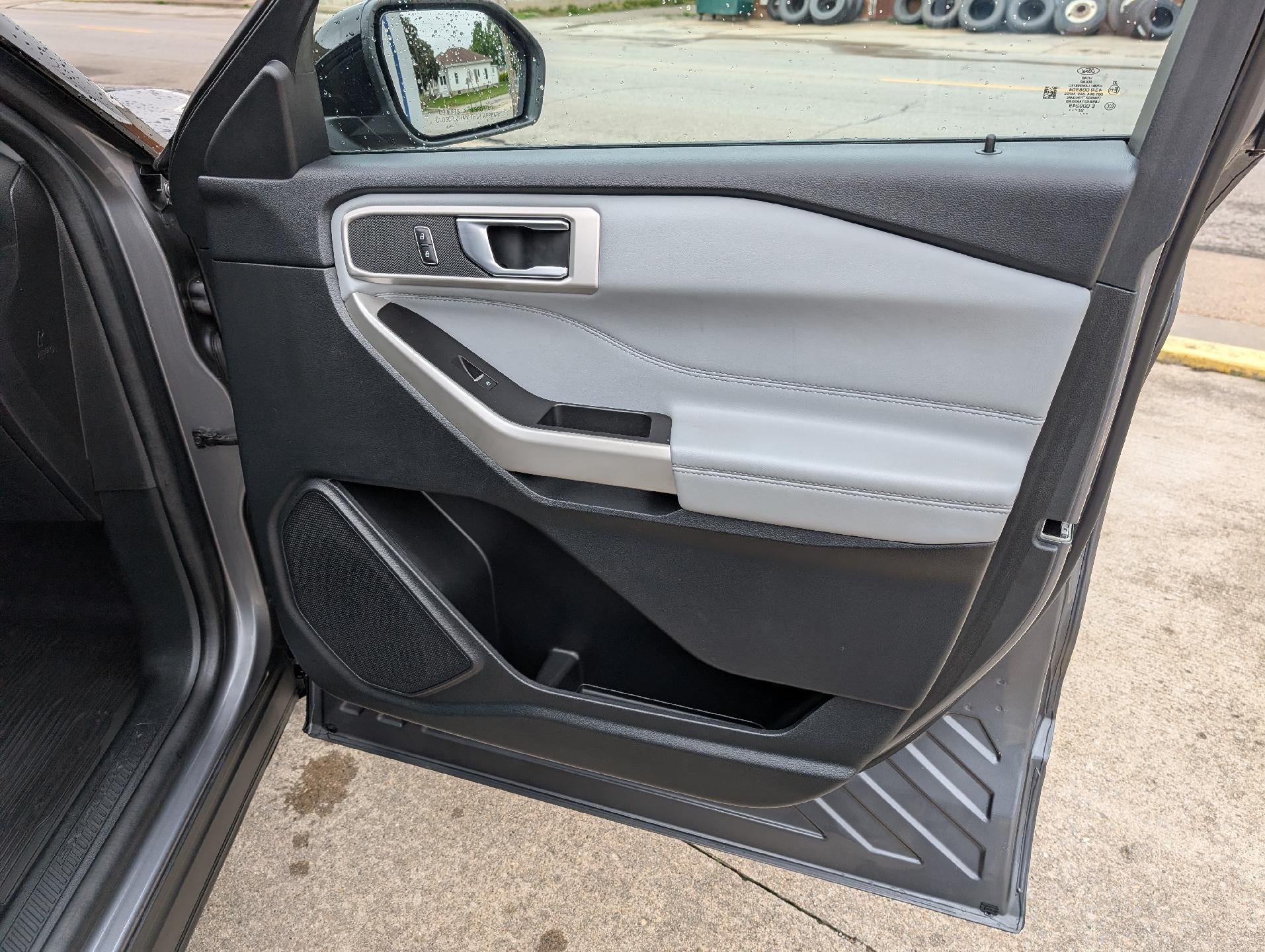 2022 Ford Explorer XLT 4WD
