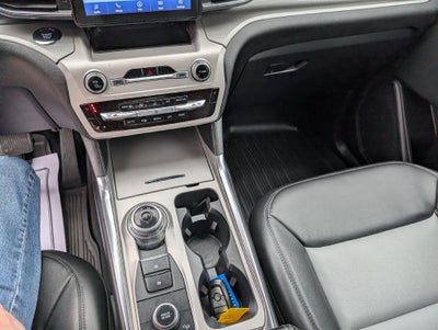 2022 Ford Explorer XLT 4WD