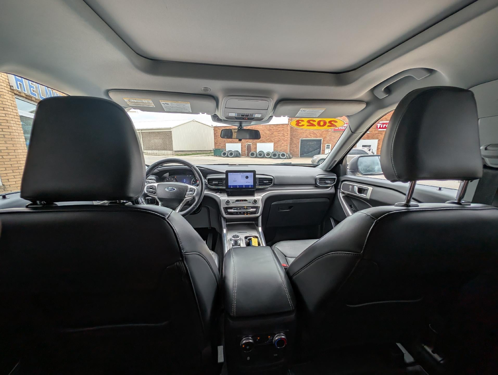 2023 Ford Explorer XLT 4WD