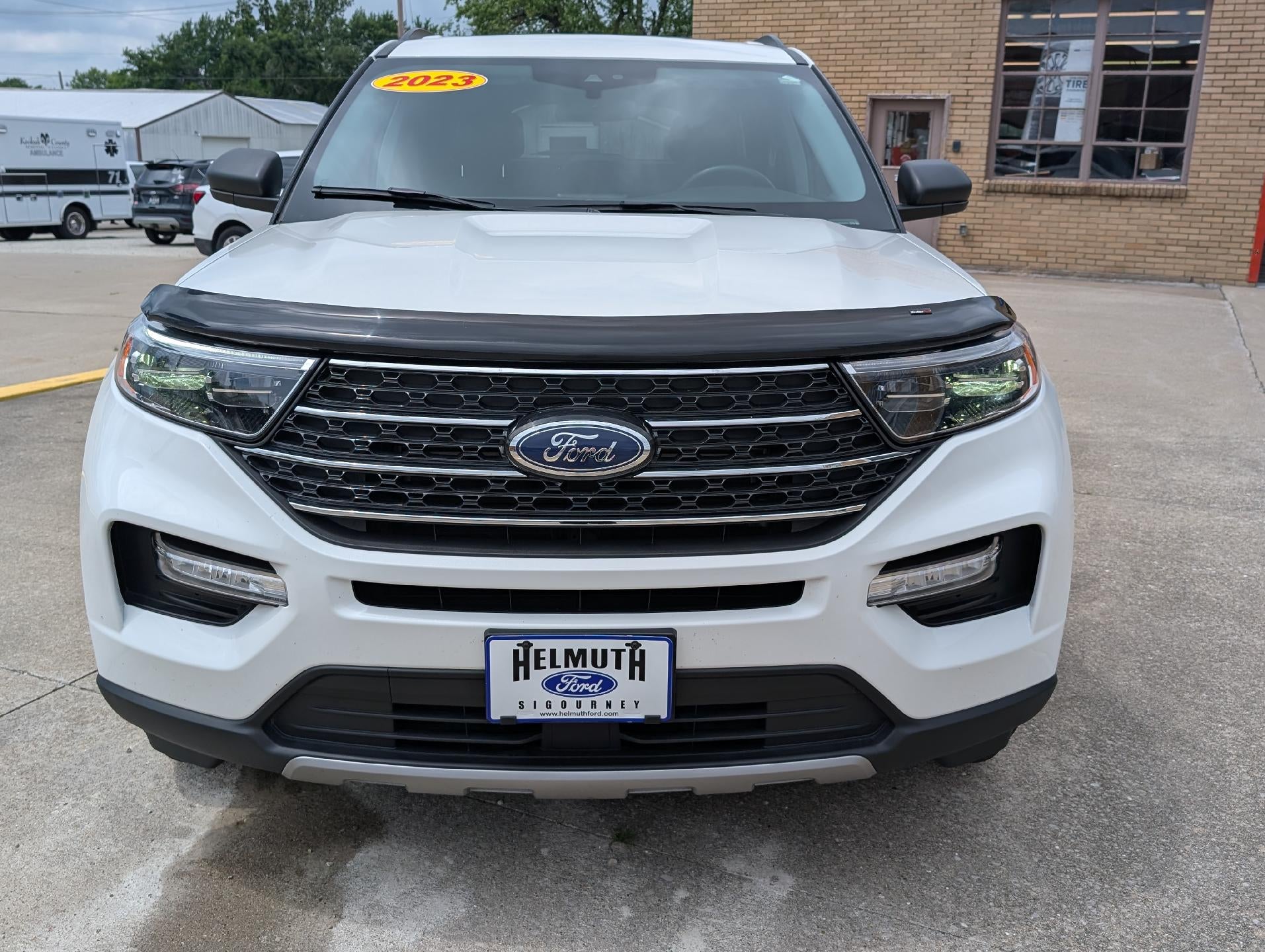 2023 Ford Explorer XLT 4WD
