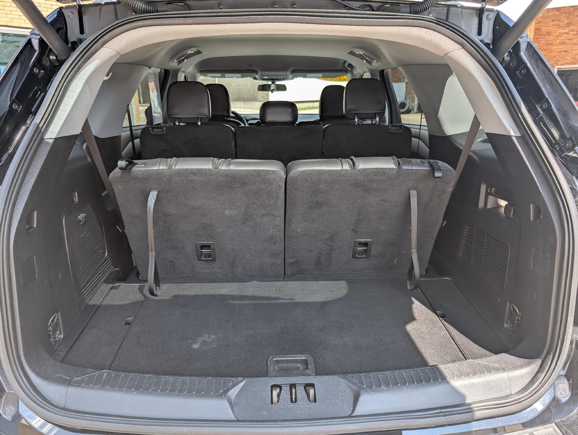 2023 Ford Explorer XLT 4WD