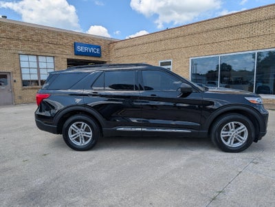 2023 Ford Explorer XLT 4WD