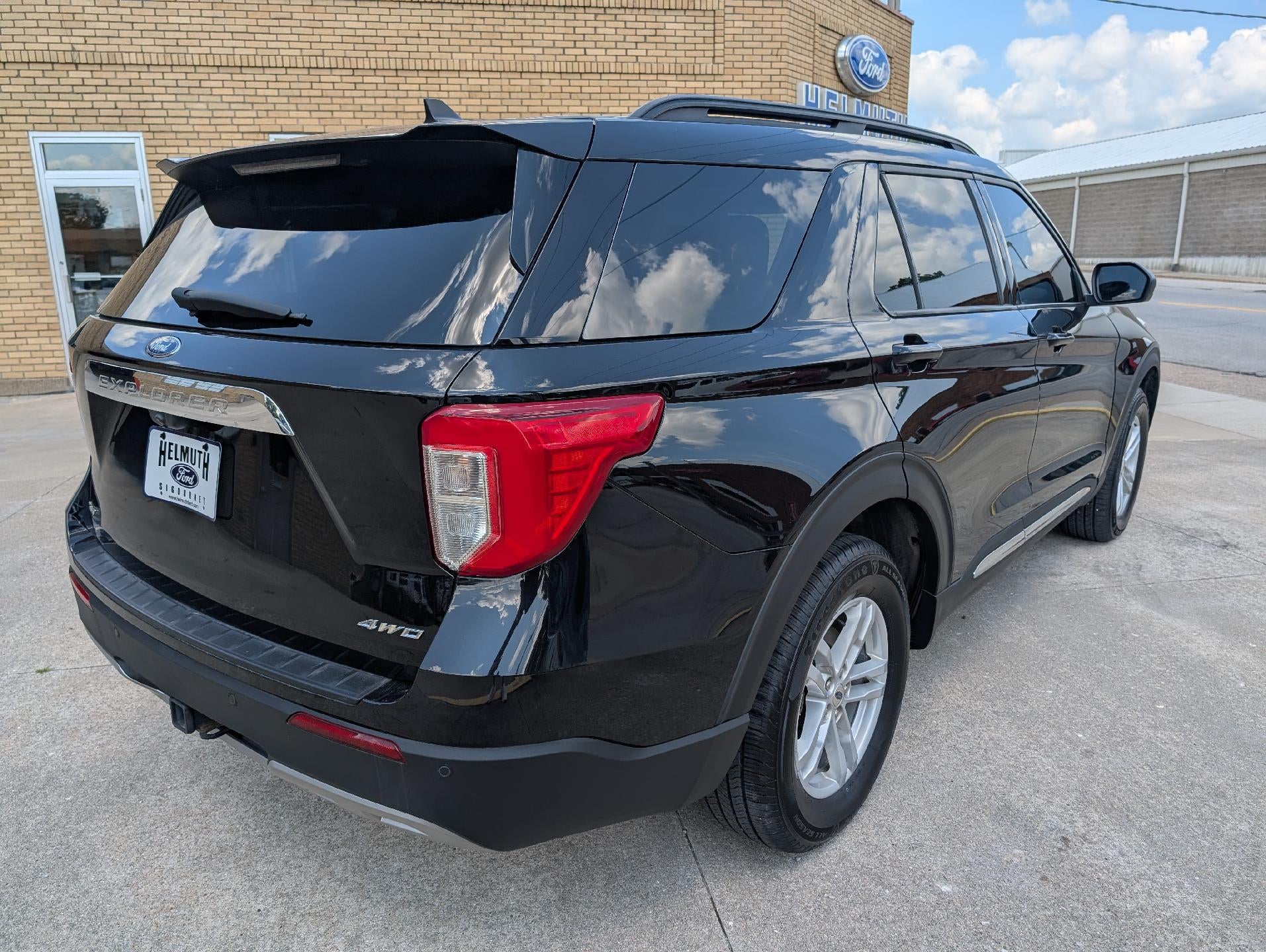 2023 Ford Explorer XLT 4WD