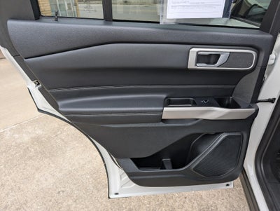 2023 Ford Explorer XLT 4WD