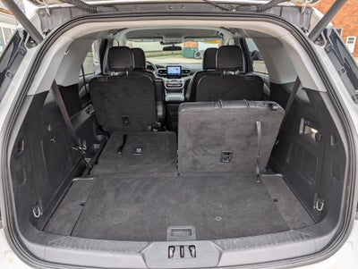 2023 Ford Explorer XLT 4WD