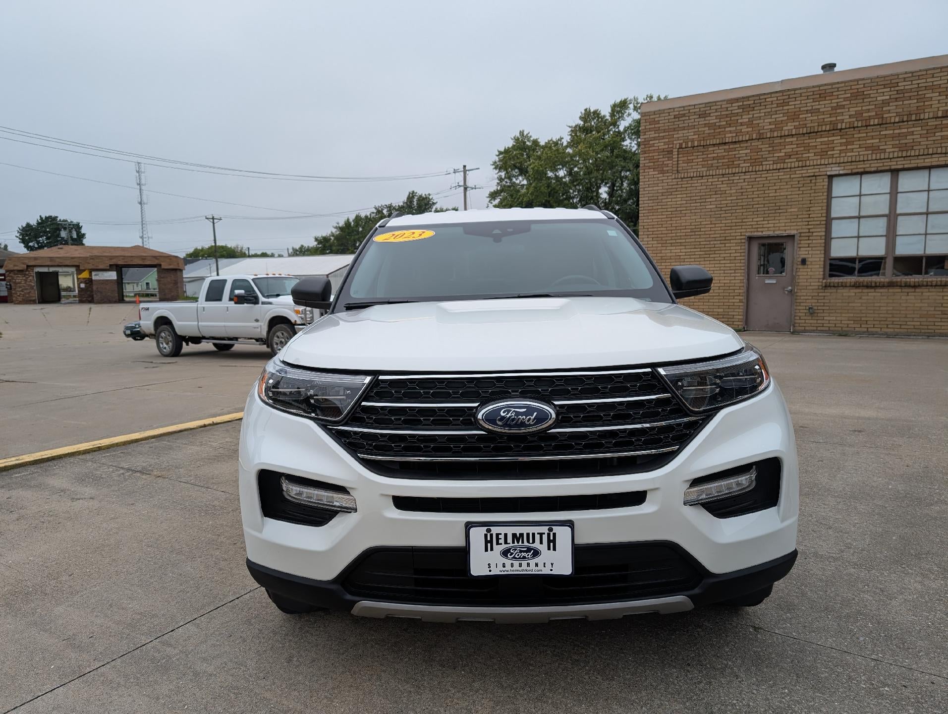 2023 Ford Explorer XLT 4WD