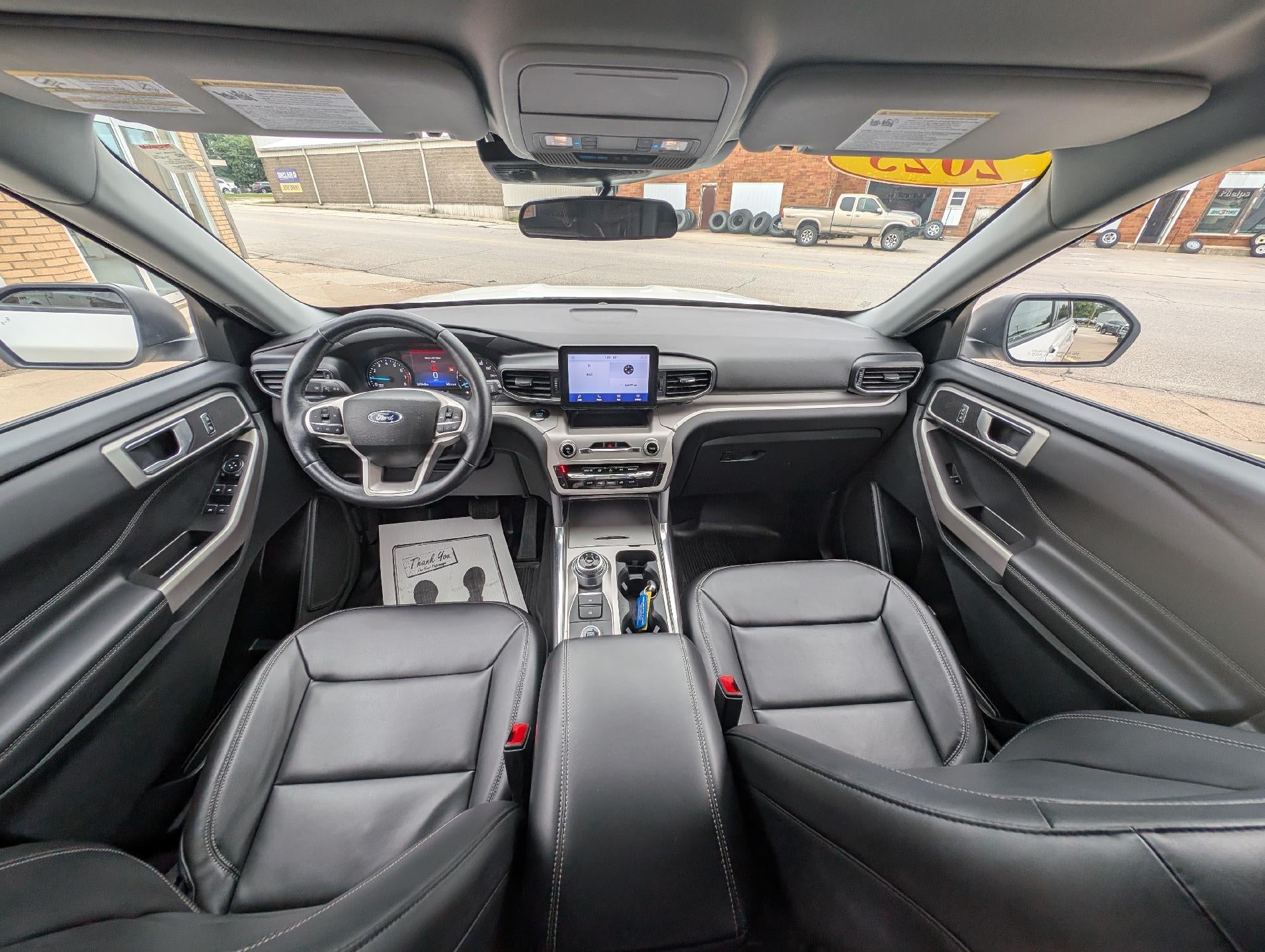 2023 Ford Explorer XLT 4WD