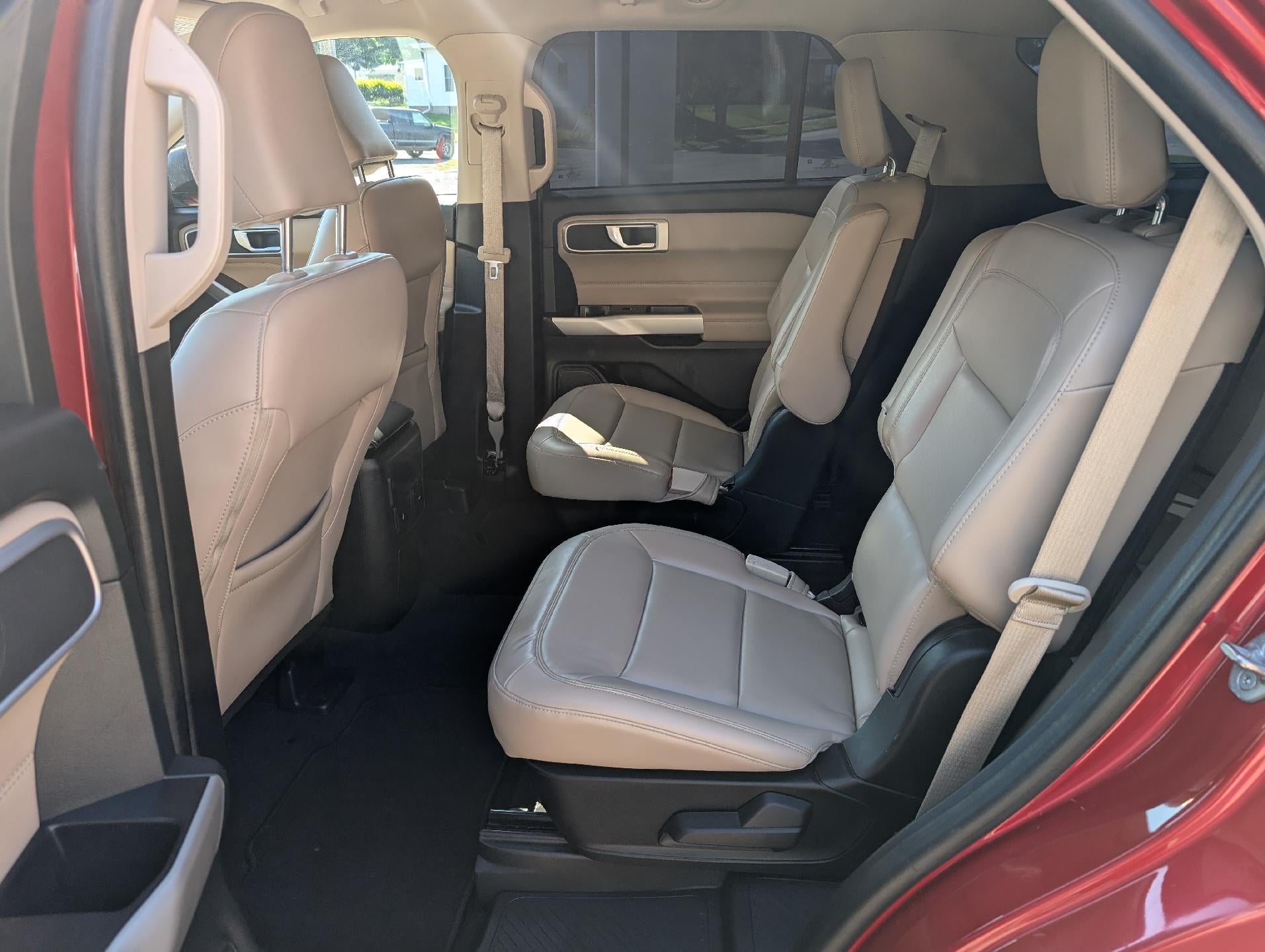 2022 Ford Explorer XLT 4WD