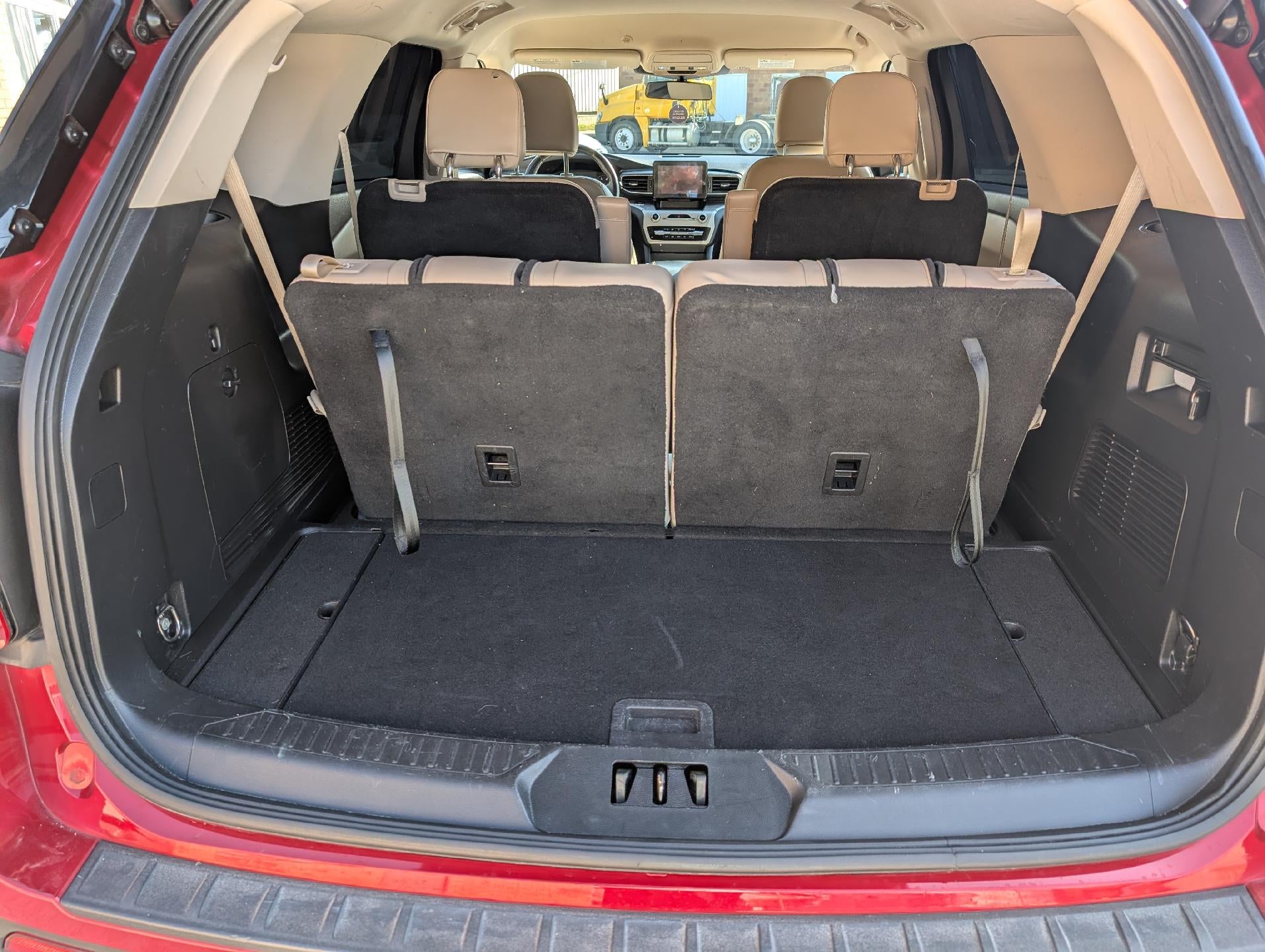 2022 Ford Explorer XLT 4WD