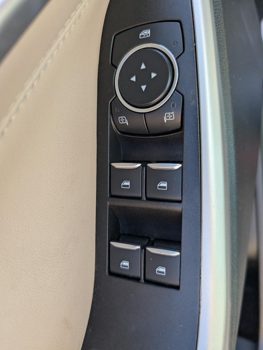 2022 Ford Explorer XLT 4WD