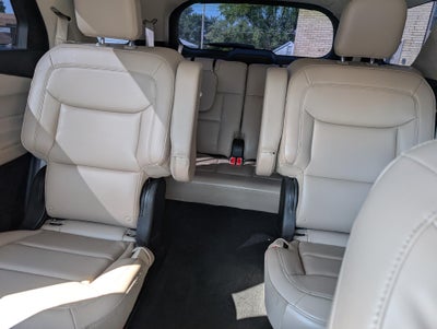 2022 Ford Explorer XLT 4WD