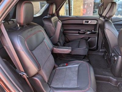 2022 Ford Explorer ST-Line 4WD