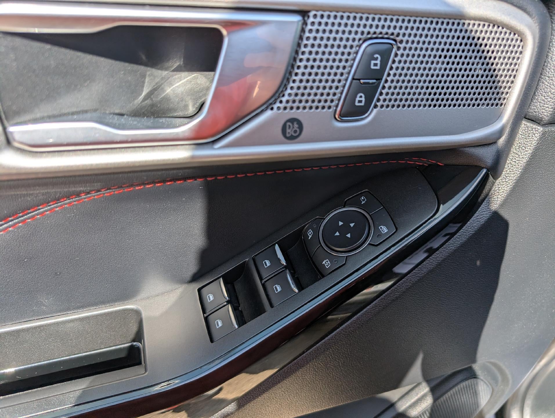 2022 Ford Explorer ST-Line 4WD
