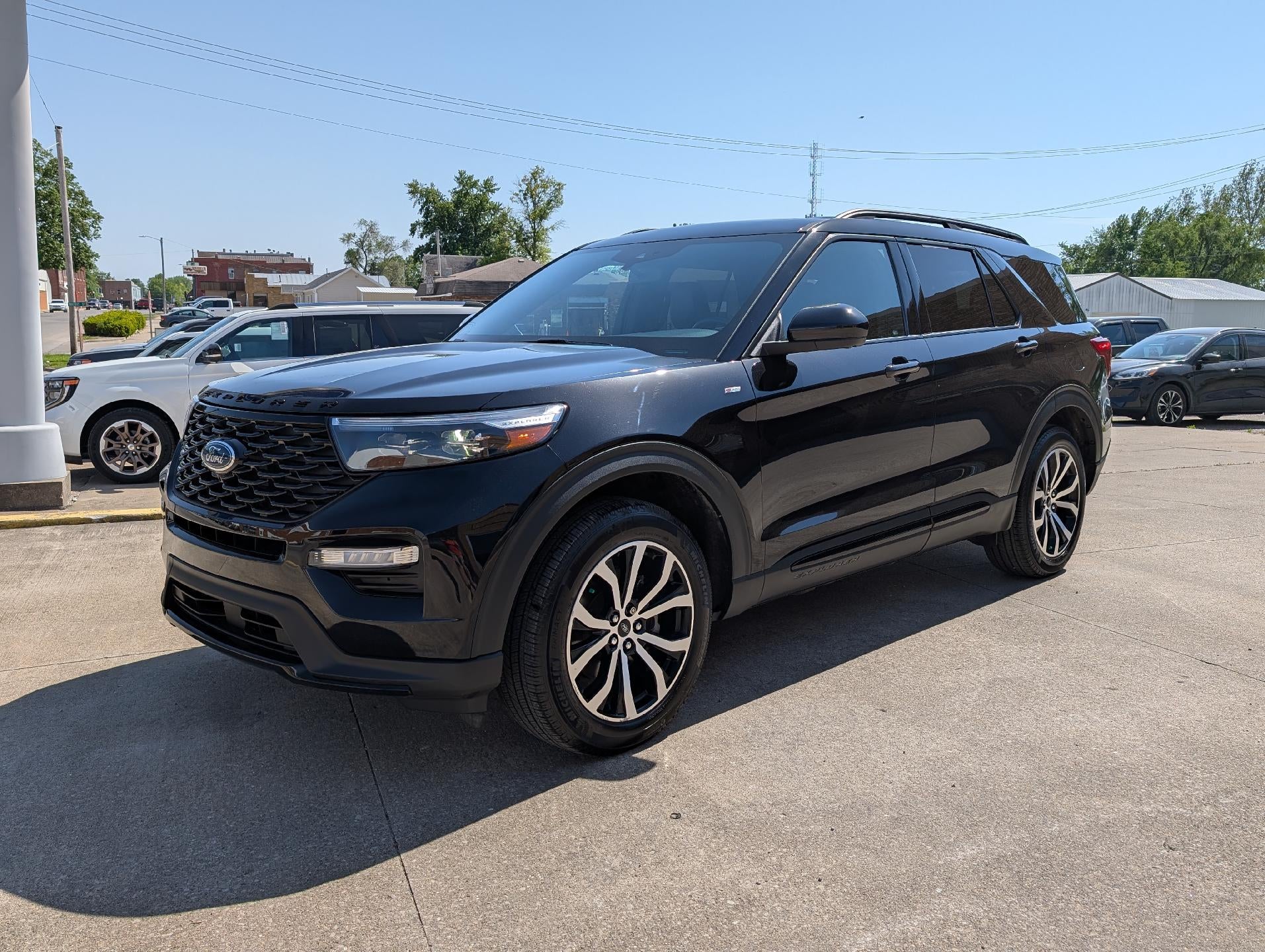 2022 Ford Explorer ST-Line 4WD