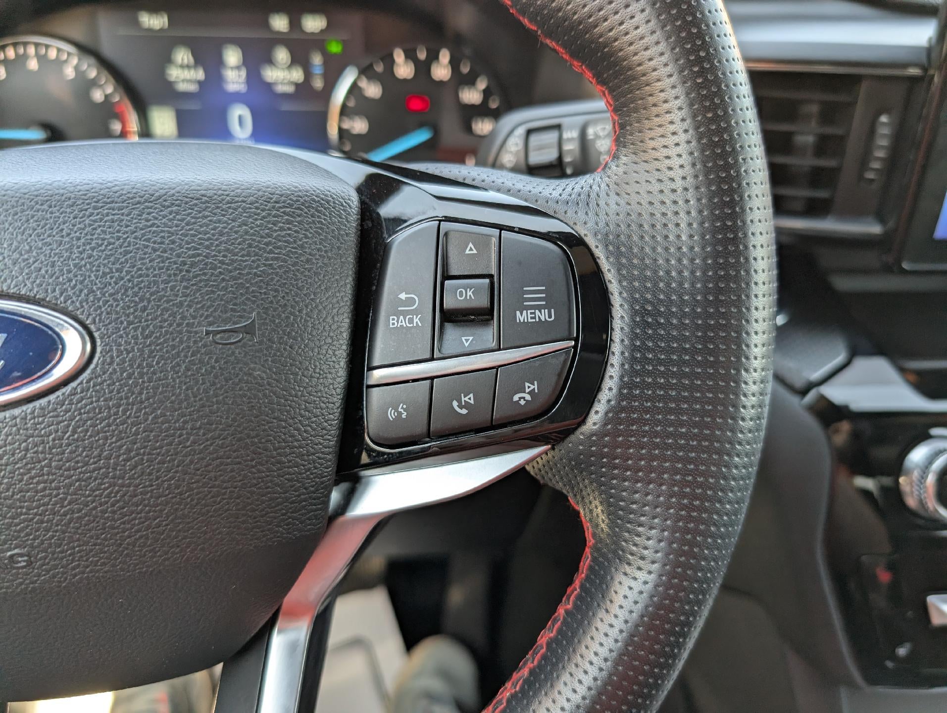 2022 Ford Explorer ST-Line 4WD