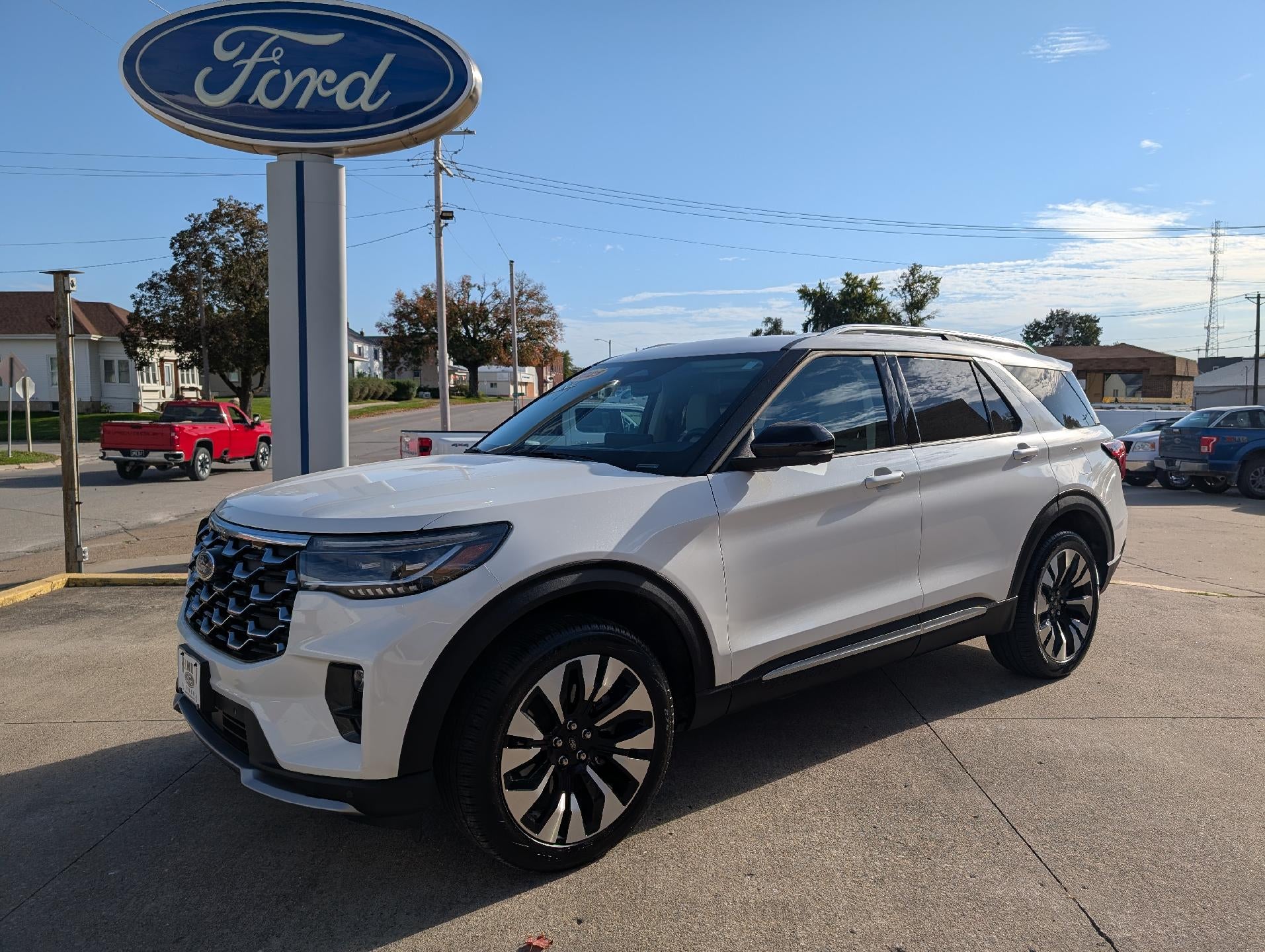2025 Ford Explorer Platinum 4WD