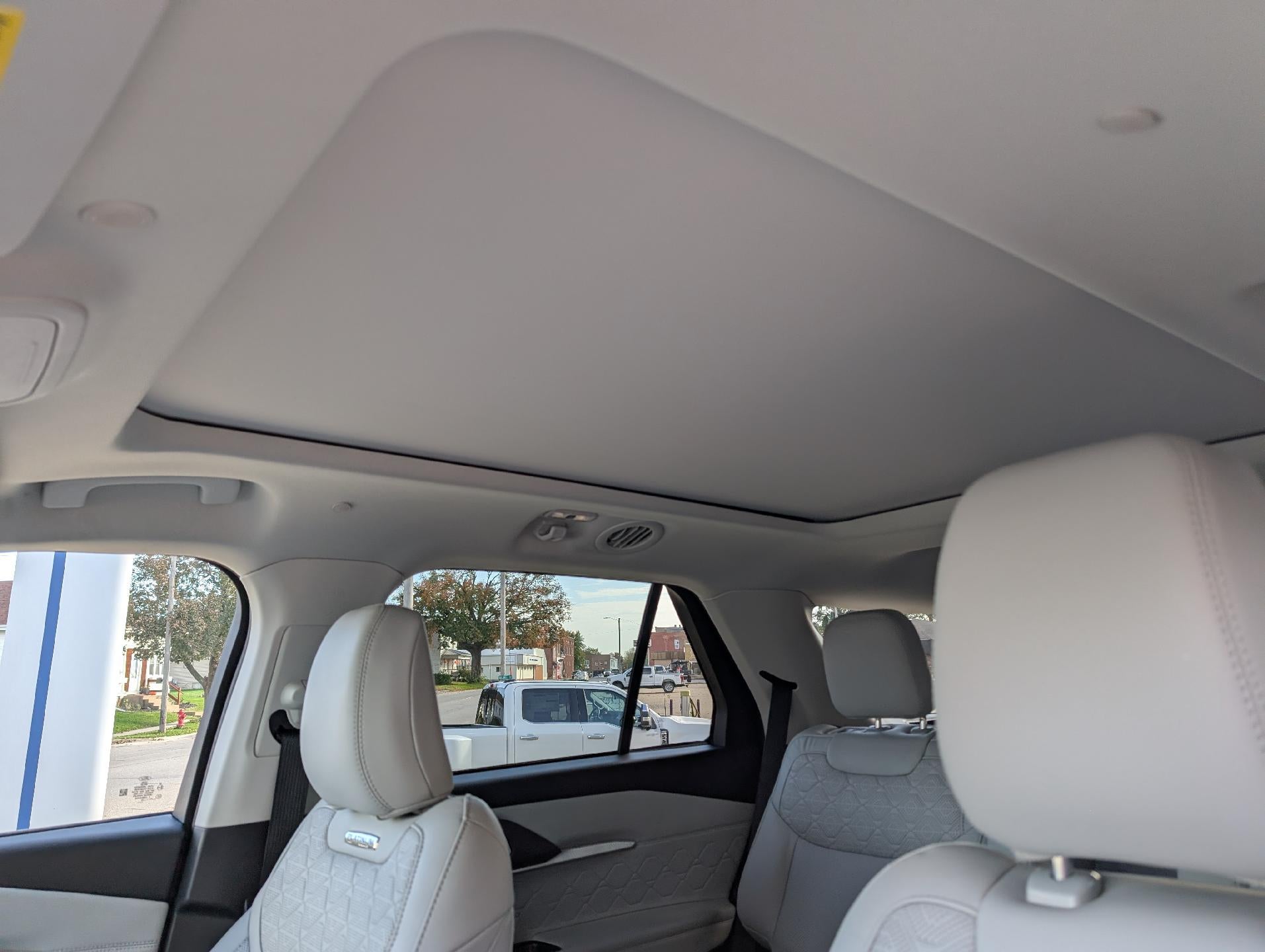 2025 Ford Explorer Platinum 4WD