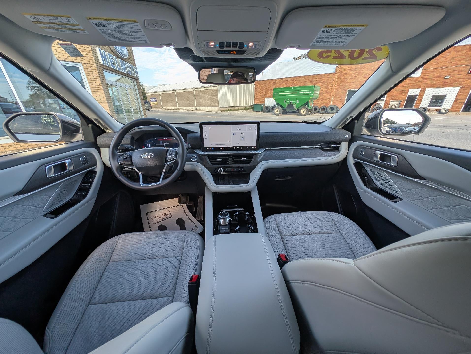 2025 Ford Explorer Platinum 4WD