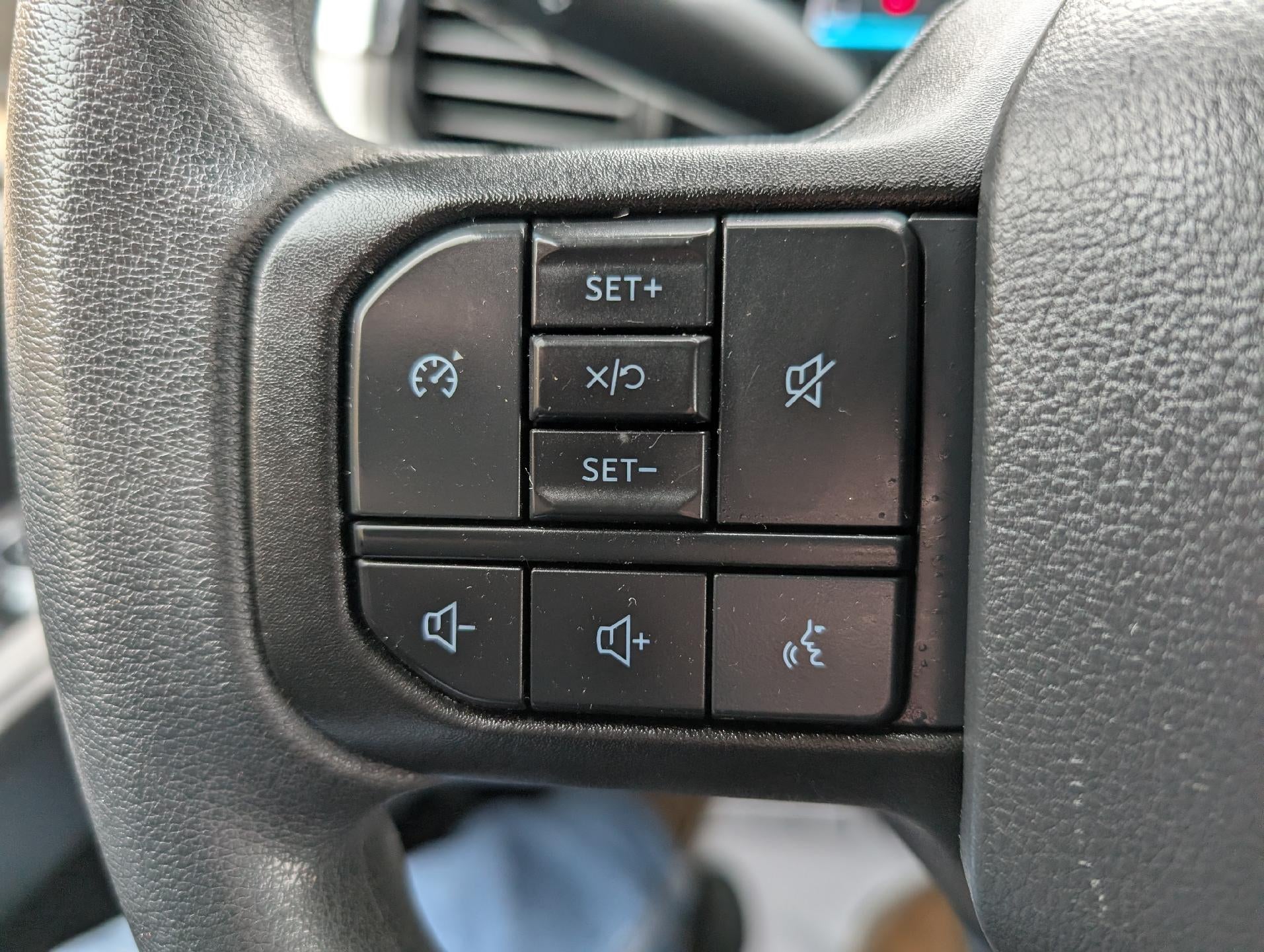 2023 Ford Super Duty F-250 SRW XL 4WD Crew Cab 6.75' Box