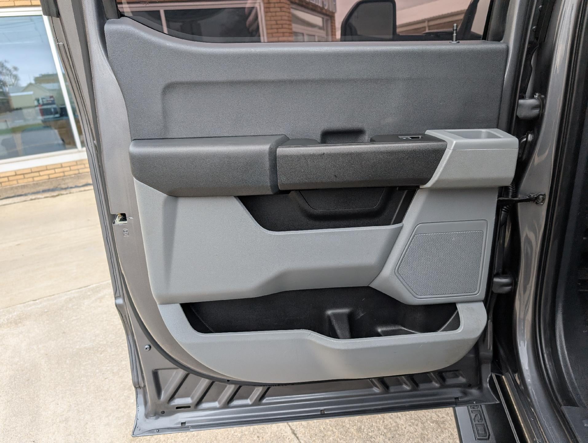 2023 Ford Super Duty F-250 SRW XL 4WD Crew Cab 6.75' Box