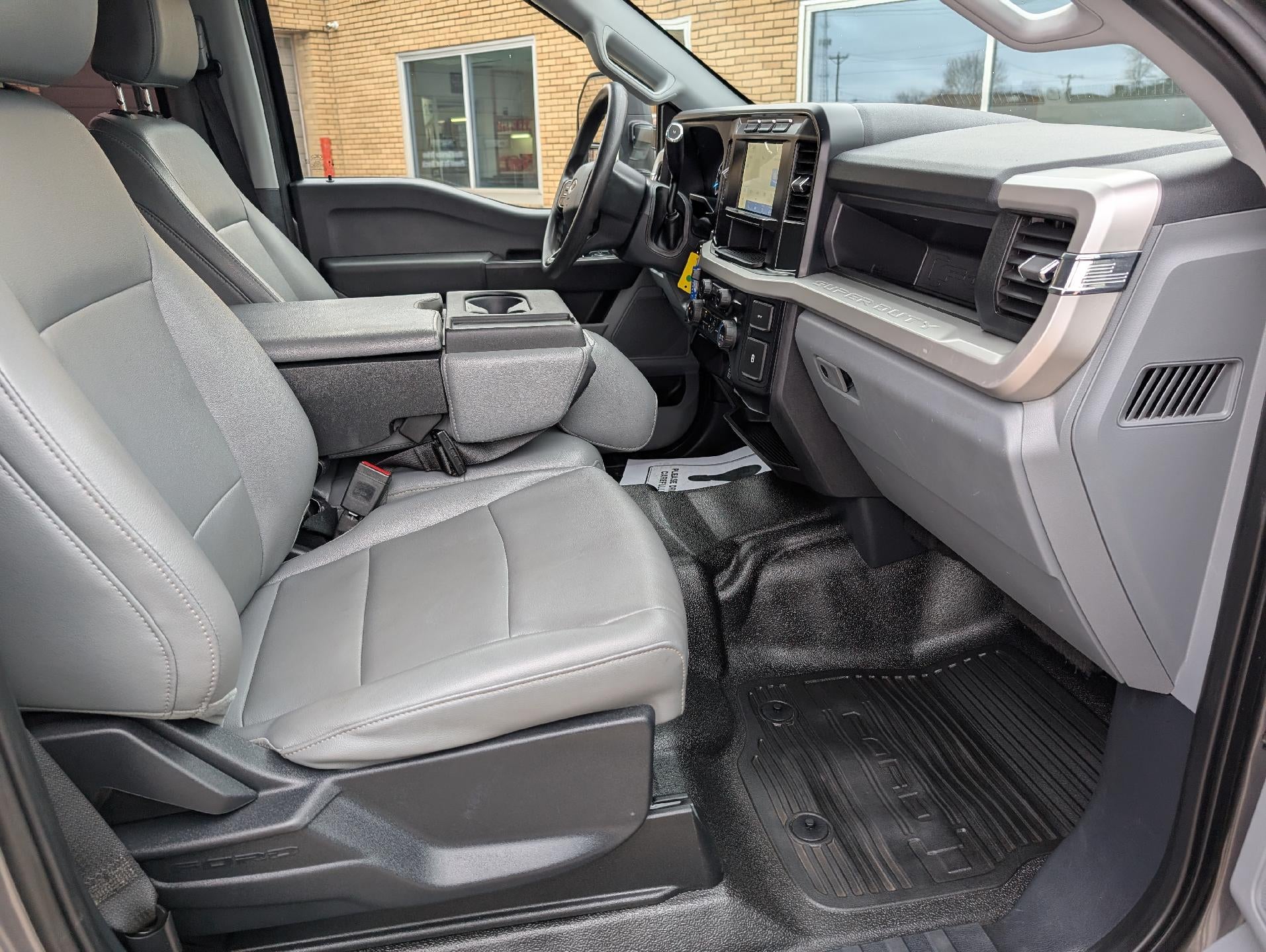 2023 Ford Super Duty F-250 SRW XL 4WD Crew Cab 6.75' Box