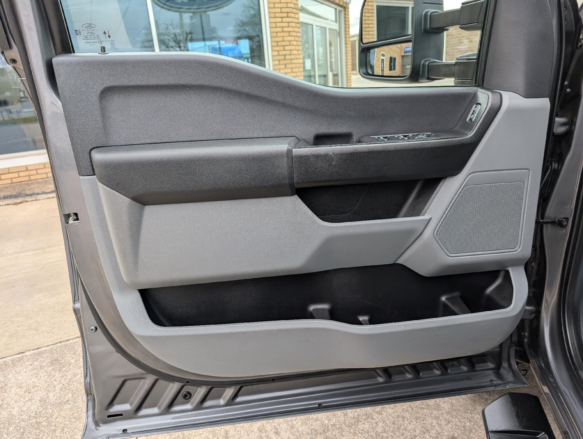 2023 Ford Super Duty F-250 SRW XL 4WD Crew Cab 6.75' Box