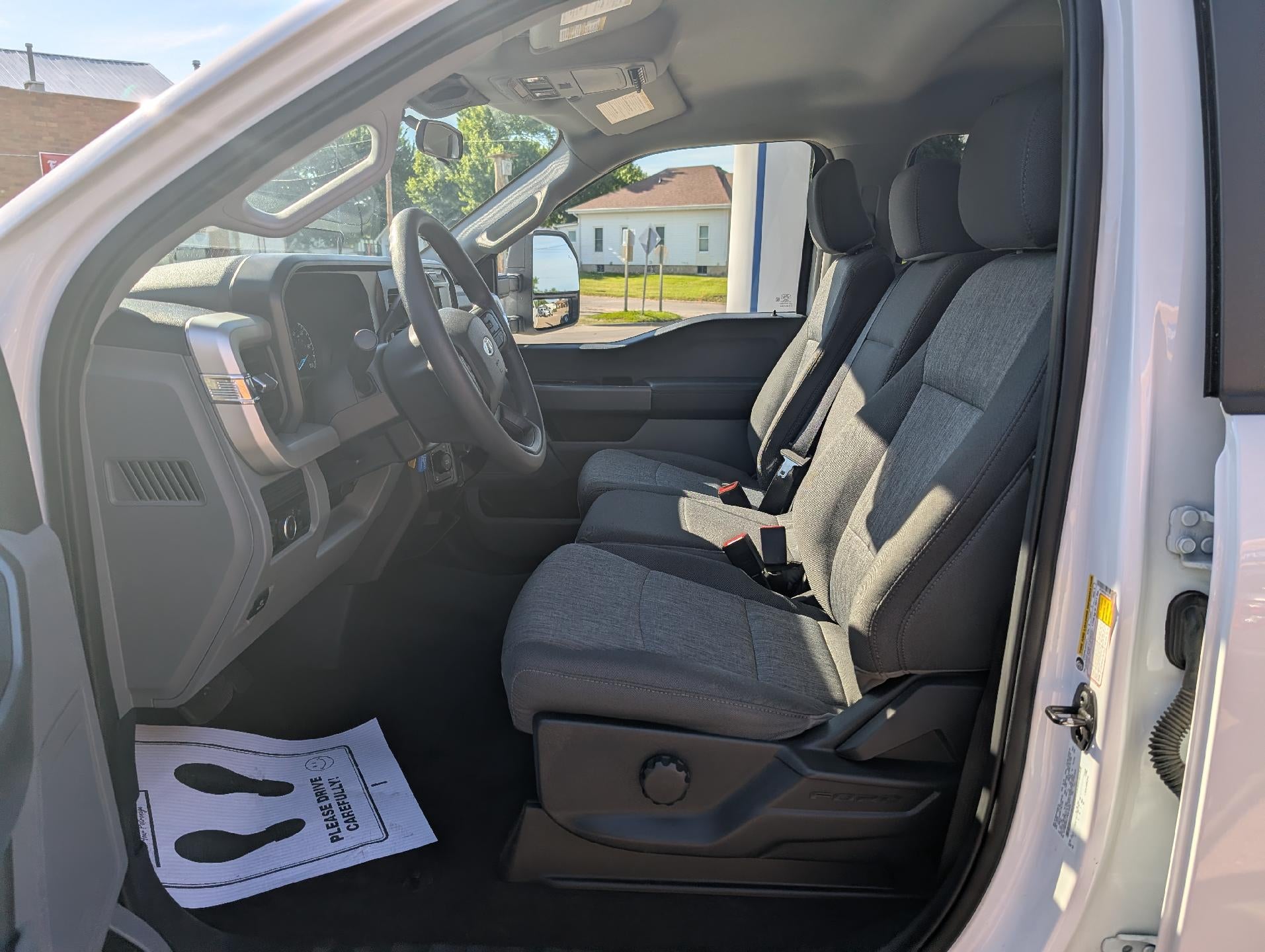 2023 Ford Super Duty F-250 SRW XL 4WD Crew Cab 6.75' Box