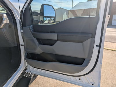 2023 Ford Super Duty F-250 SRW XL 4WD Crew Cab 6.75' Box