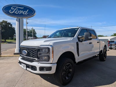 2023 Ford Super Duty F-250 SRW XL 4WD Crew Cab 6.75' Box