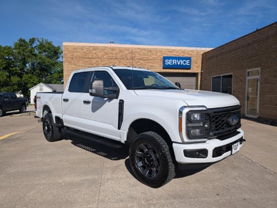 2023 Ford Super Duty F-250 SRW XL 4WD Crew Cab 6.75' Box