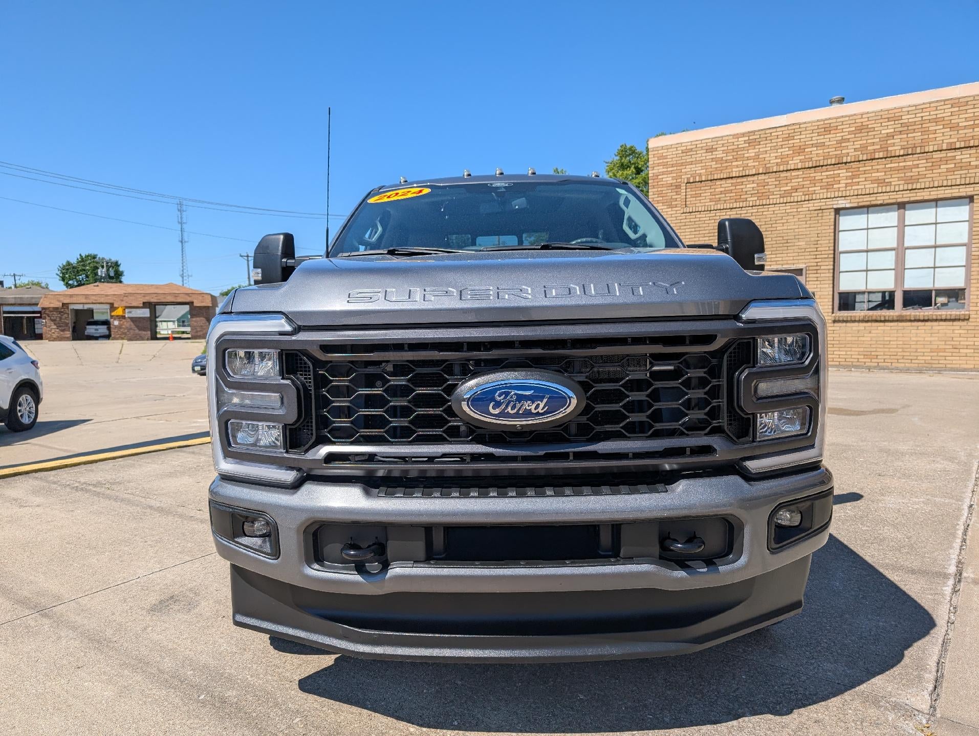 2024 Ford Super Duty F-250 SRW XLT 4WD Crew Cab 8' Box