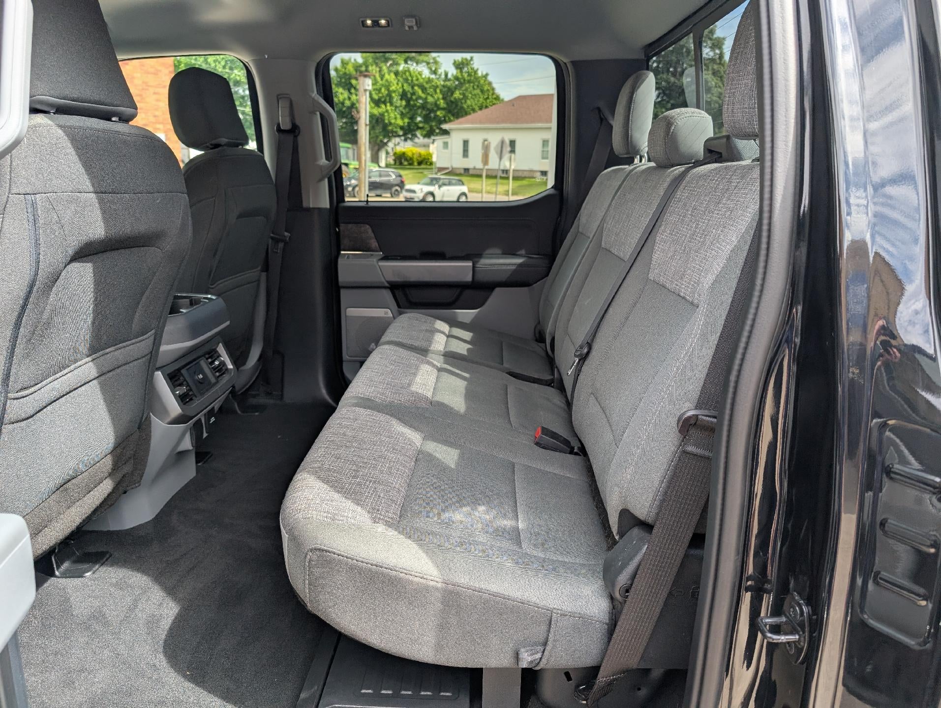 2023 Ford Super Duty F-250 SRW XLT 4WD Crew Cab 6.75' Box