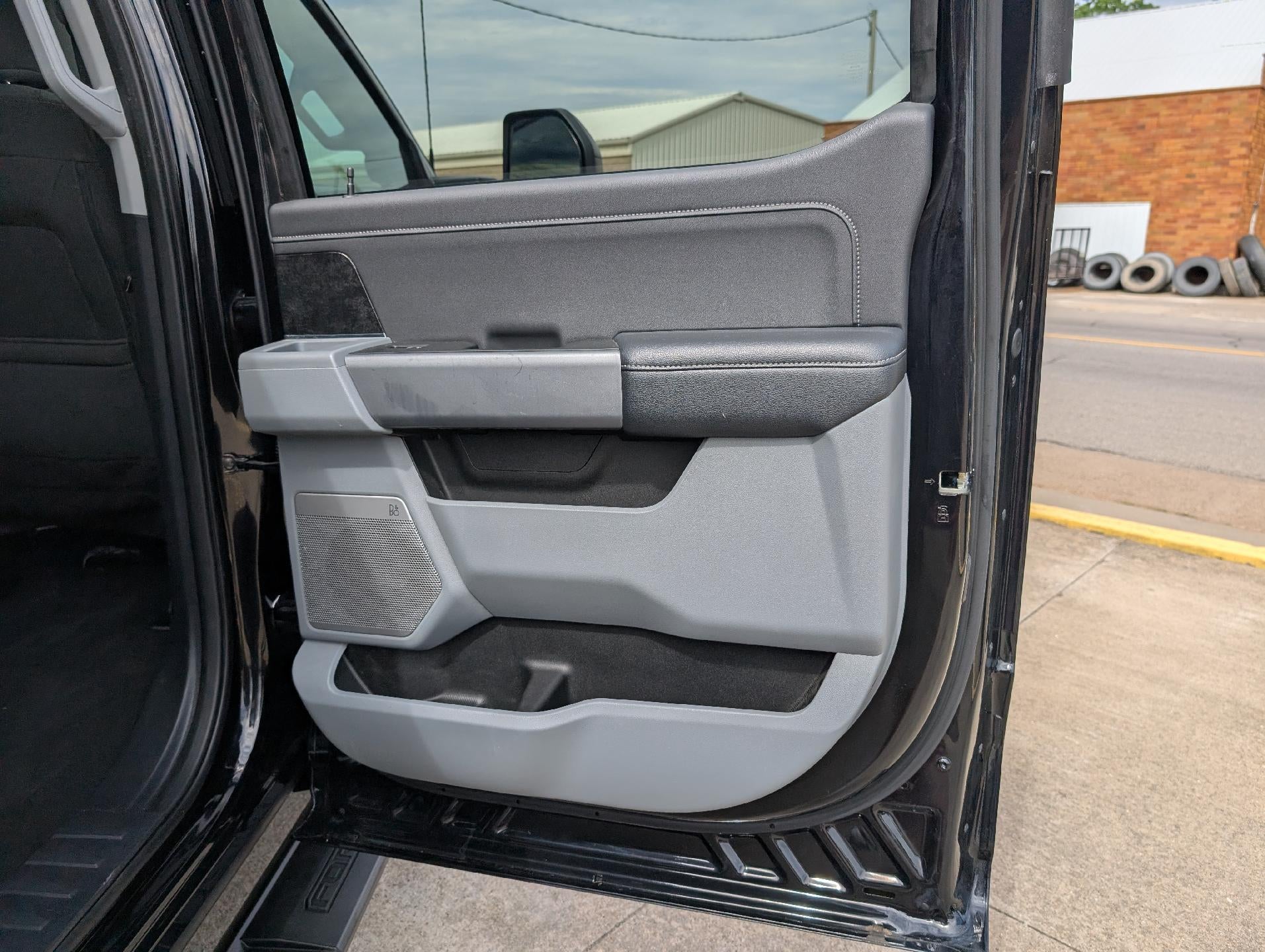2023 Ford Super Duty F-250 SRW XLT 4WD Crew Cab 6.75' Box