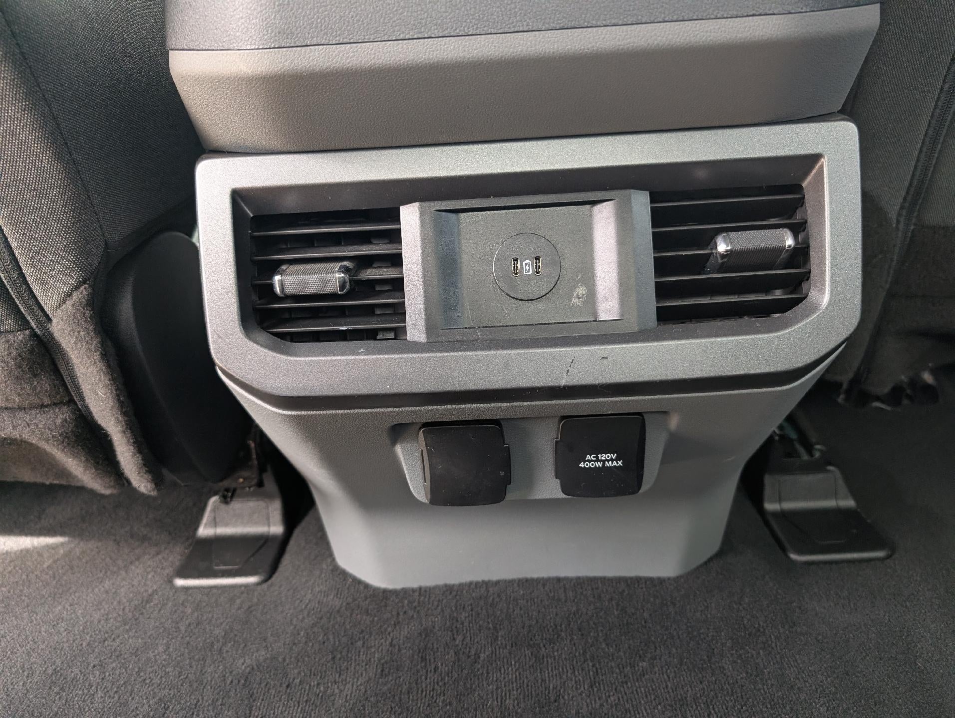 2023 Ford Super Duty F-250 SRW XLT 4WD Crew Cab 6.75' Box