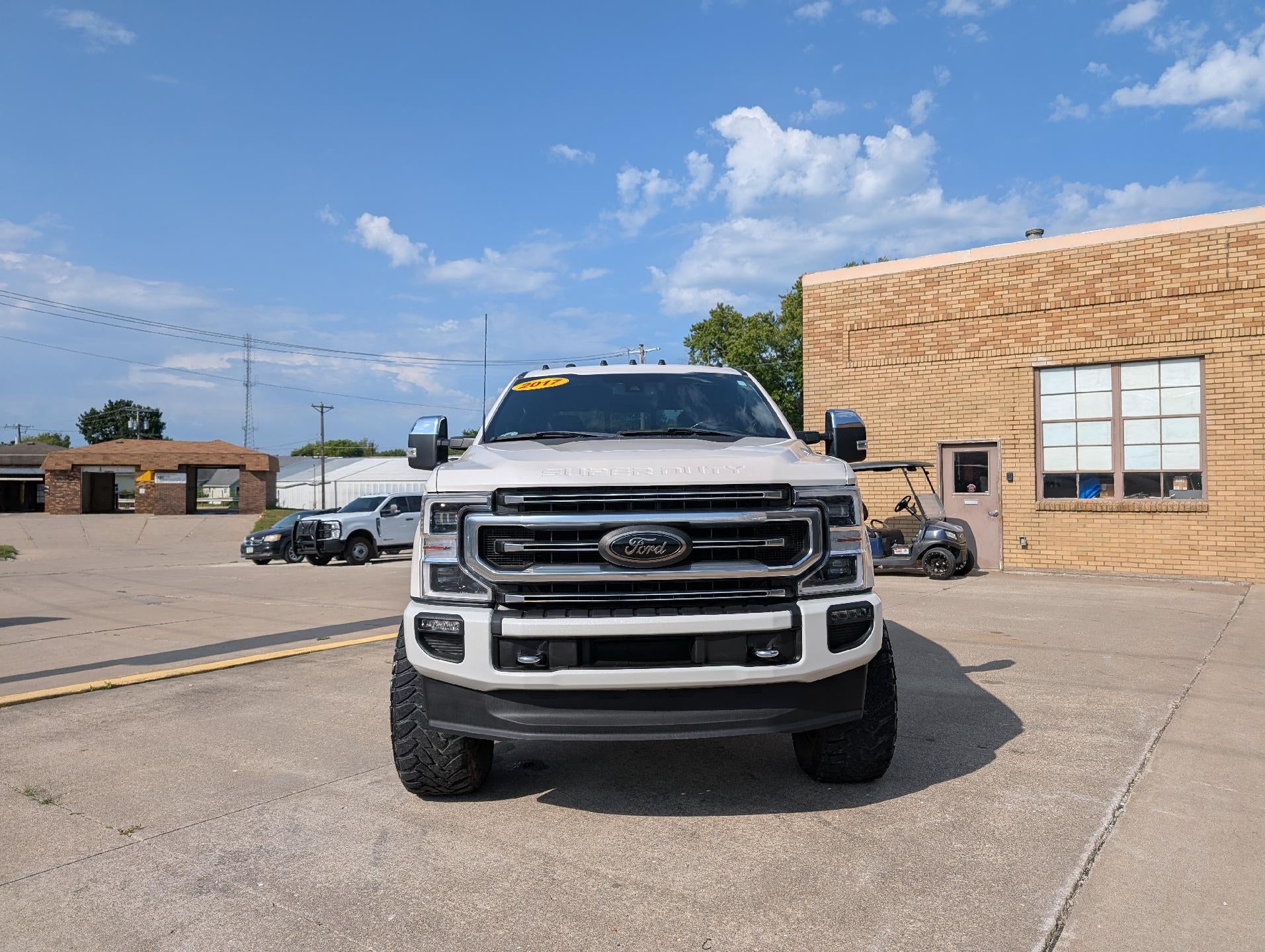 2017 Ford Super Duty F-350 SRW Platinum 4WD Crew Cab 6.75' Box