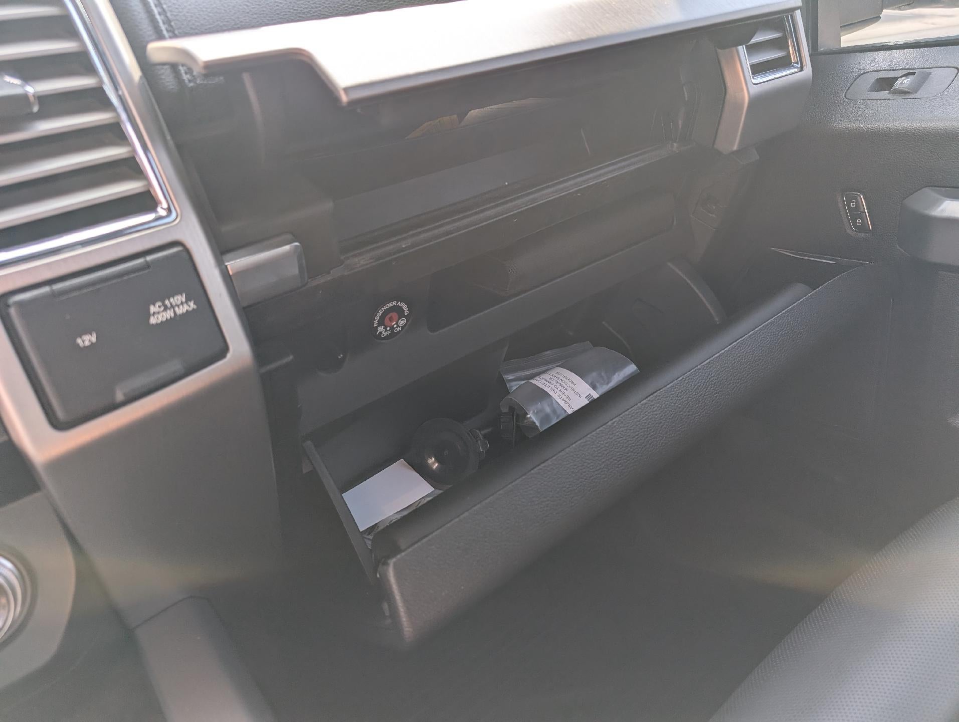 2017 Ford Super Duty F-350 SRW Platinum 4WD Crew Cab 6.75' Box