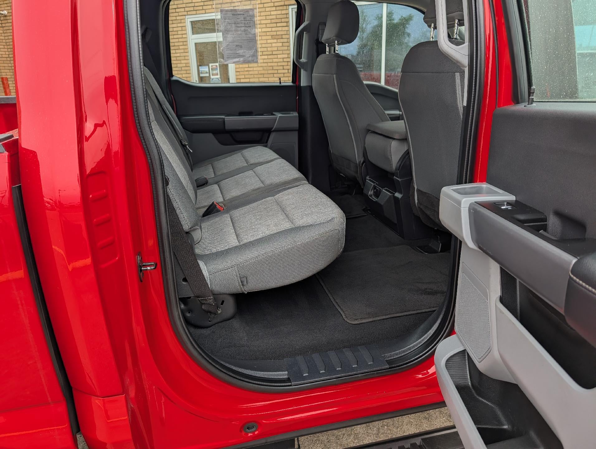 2023 Ford Super Duty F-350 SRW XL 4WD Crew Cab 8' Box