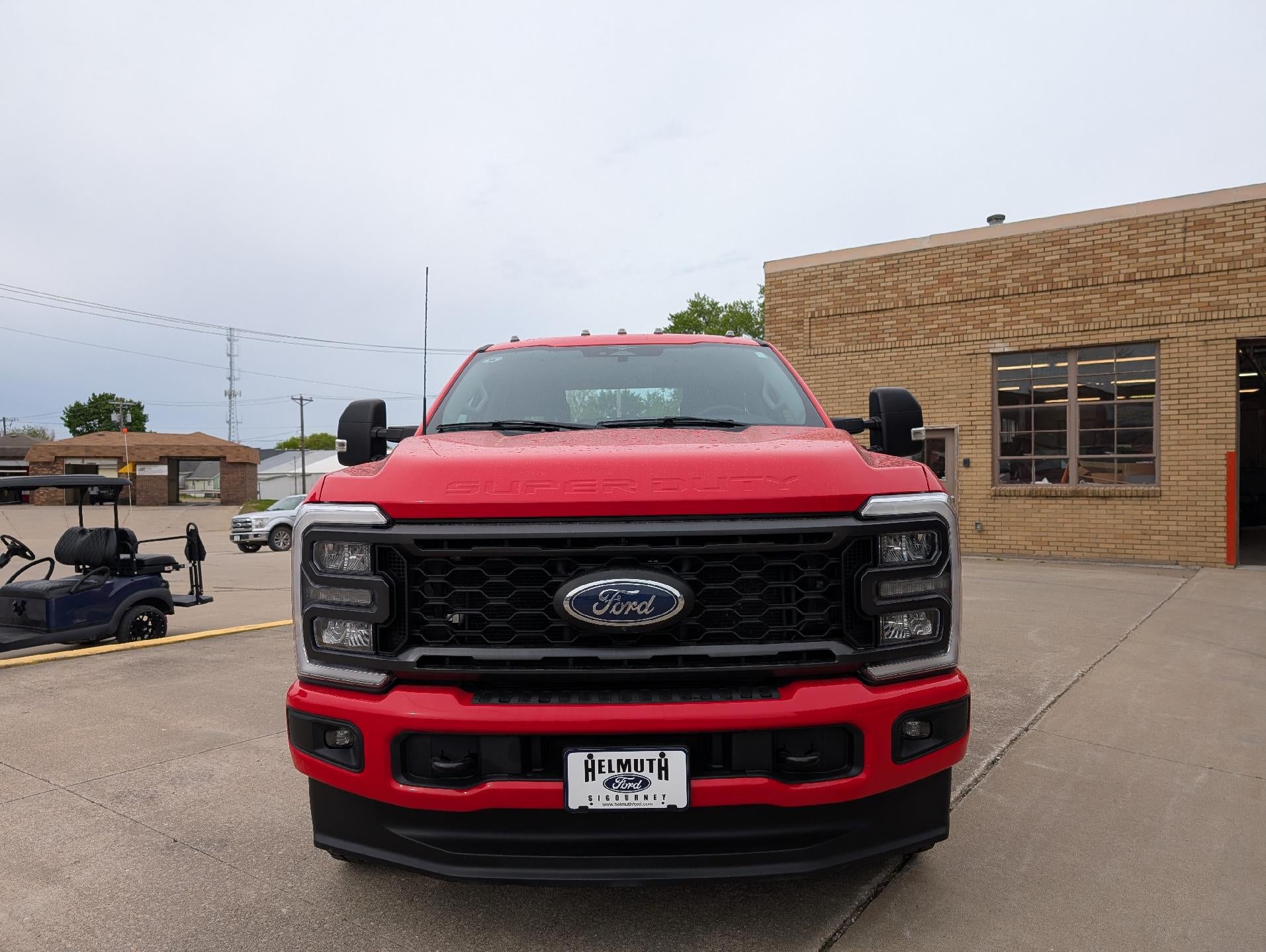 2023 Ford Super Duty F-350 SRW XL 4WD Crew Cab 8' Box